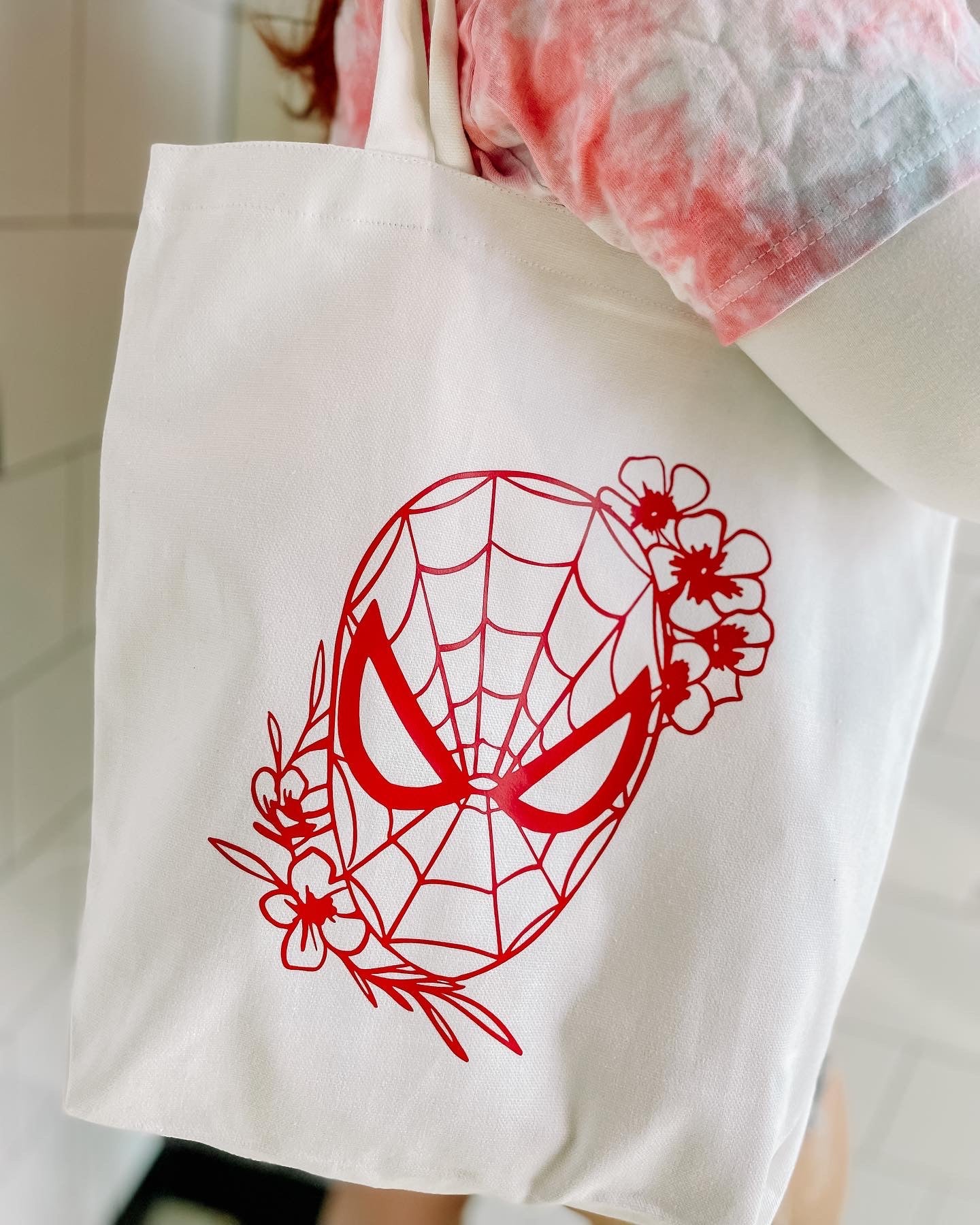 Spidey flower tote